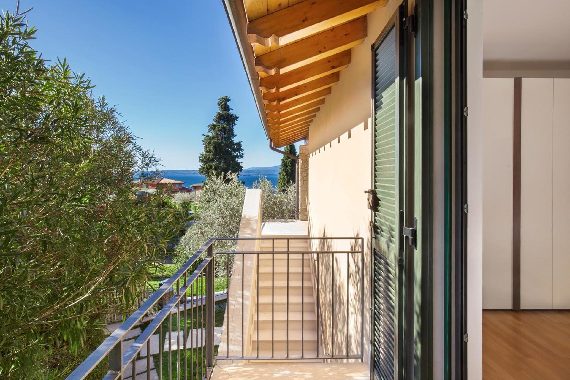 Villa Loncrino - Fine Living Torri Del Benaco Buitenkant foto