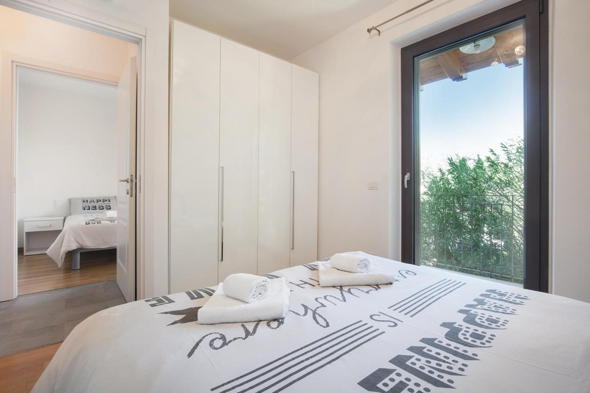 Villa Loncrino - Fine Living Torri Del Benaco Buitenkant foto