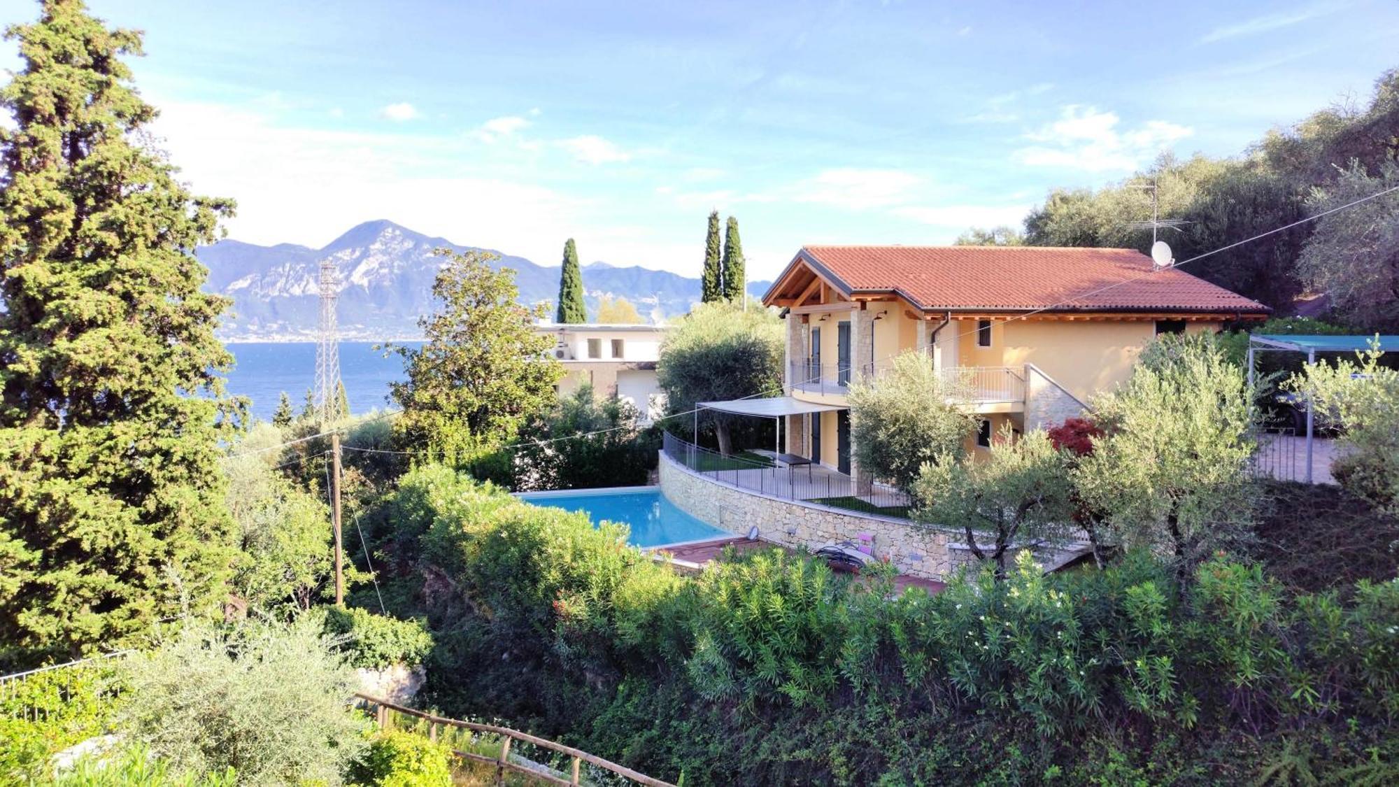 Villa Loncrino - Fine Living Torri Del Benaco Buitenkant foto