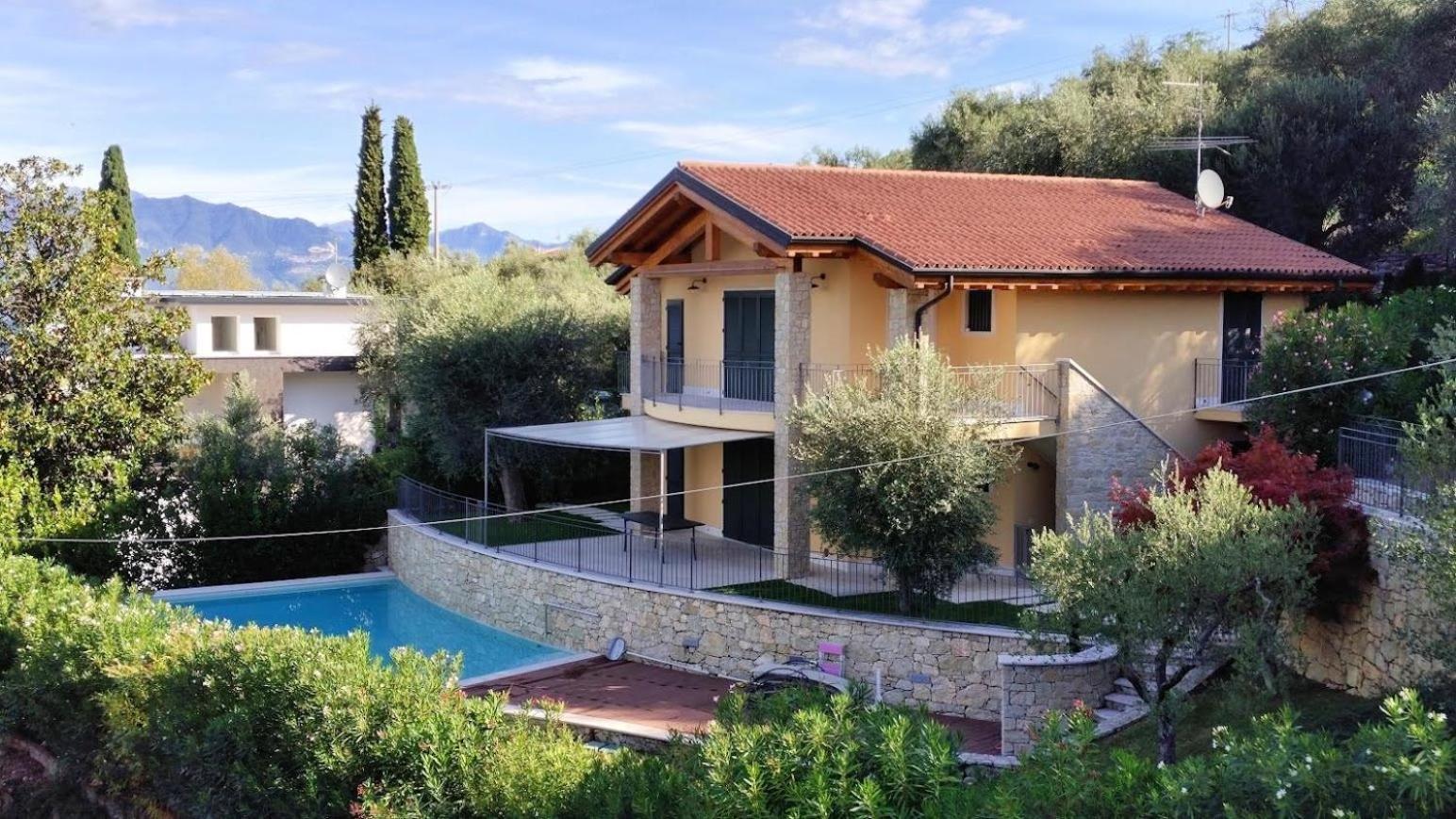 Villa Loncrino - Fine Living Torri Del Benaco Buitenkant foto
